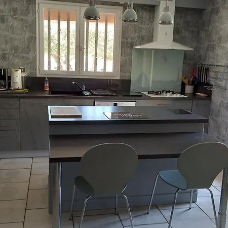 Villa Promotion Sur La Dernière Semaine D'août En Occitanie - Avec Piscine Privée