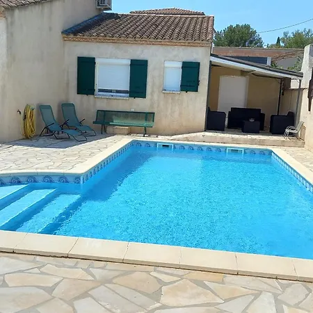 Villa Promotion Sur La Dernière Semaine D'août En Occitanie - Avec Piscine Privée Beaucaire (Gard)