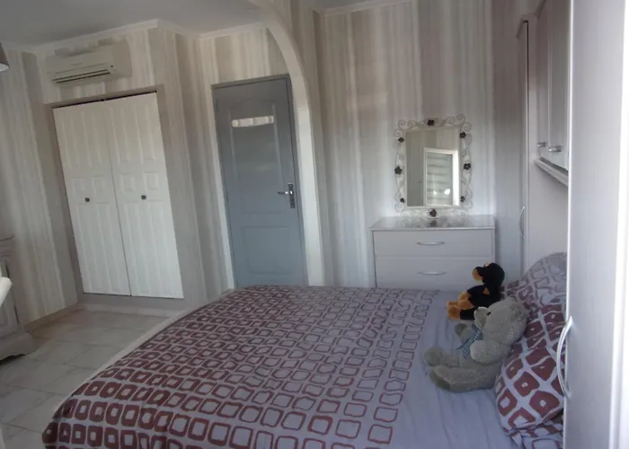 Villa Familiale Avec Piscine Privee Ideale Pour Et Tourisme En Occitanie