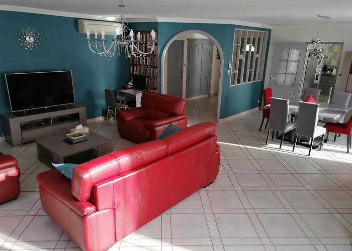 Familiale Avec Piscine Privee Ideale Pour Et Tourisme En Occitanie Villa Beaucaire (Gard)
