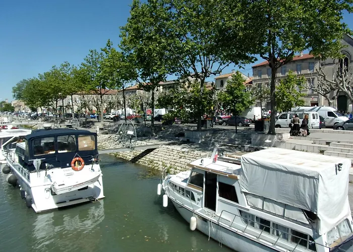 Familiale Avec Piscine Privee Ideale Pour Et Tourisme En Occitanie *