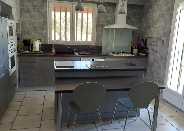 Villa Familiale Avec Piscine Privee Ideale Pour Et Tourisme En Occitanie